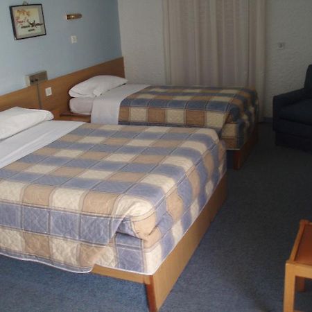Sparta Inn Eksteriør bilde